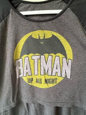 Batman - Up All Night shirt. Size M-L